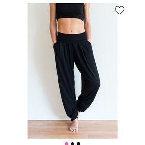 Free Label. Sunday Pants. Sz Small. Black.